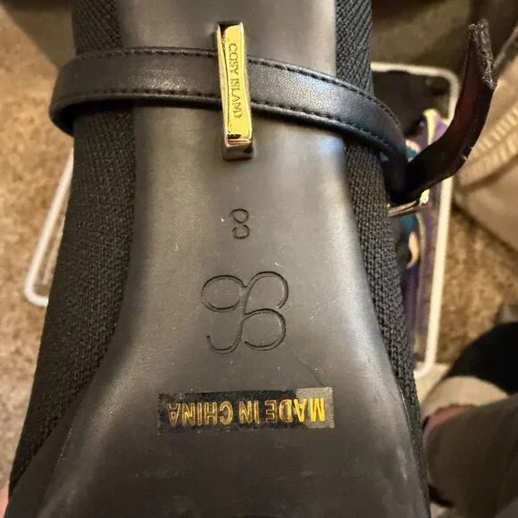 Classic Black Mary Jane Pointed-Toe Heels - Picture 4 of 5